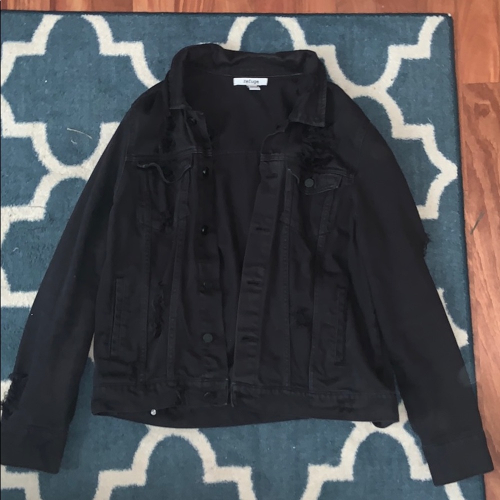 Oversized black jean jacket from refuge